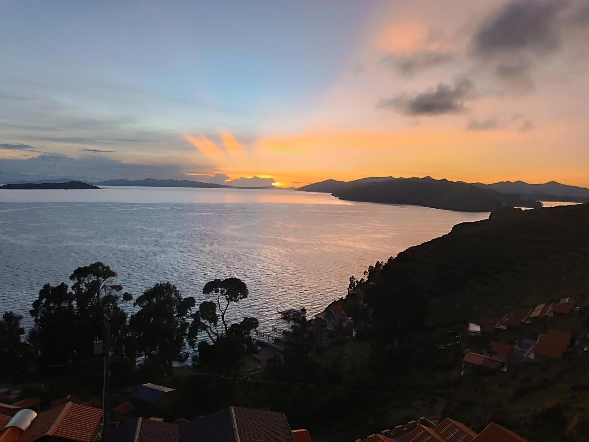 Sol Y Luna - Isla Del Sol Comunidad Yumani Ngoại thất bức ảnh